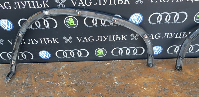 5N0854820B VAG Расширитель (накладка) арки заднего крыла правый купить в Черкассы