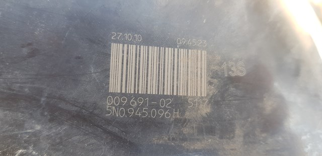 VAG 5N0945096H Фонарь задний правый внешний в наличии Киев
