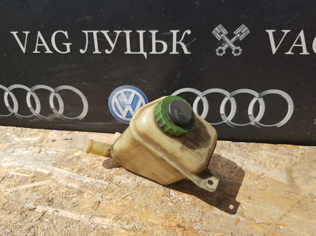Бачок и трубопроводы 7L0422371C VAG