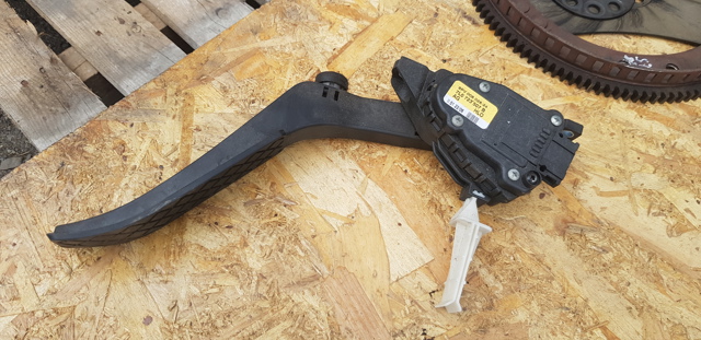 Педаль акселератора 7L0723507B VAG
