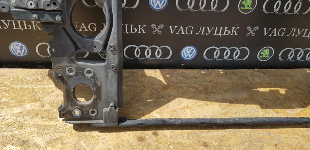 7L0805594 VAG купить в Днепр