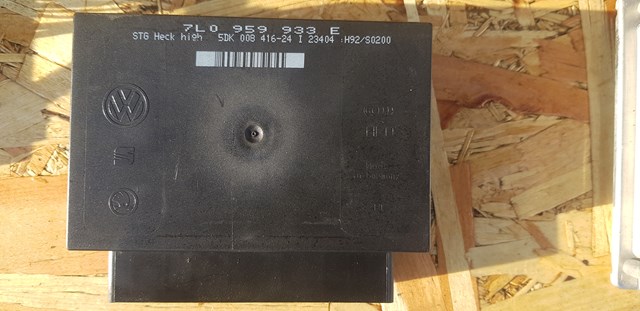 Компьютер бортовой 7L0959933E VAG