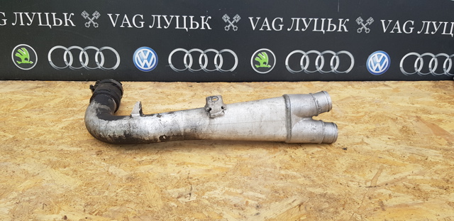 Шланг/патрубок интеркуллера 7L6145945C VAG