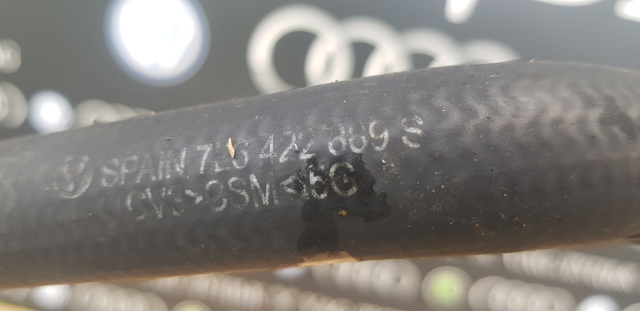 VAG 7L6422889S Шланг ГУР низкого давления, от бачка к насосу в наличии Ровно