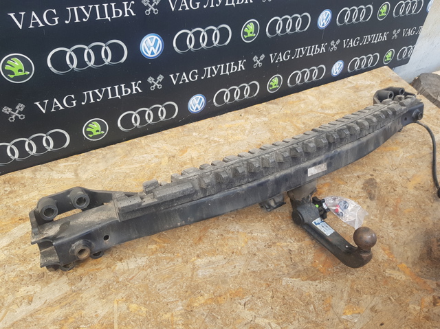 VAG 7L6803921A Траверса фаркопа в наличии Полтава
