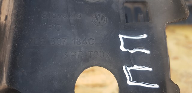 7L6807184C VAG Кронштейн бампера переднего правый купить в Сумы