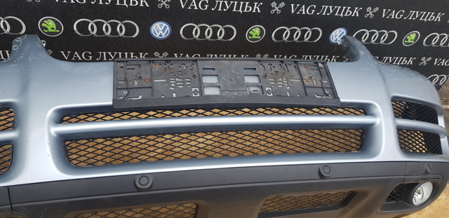 7L6807221 VAG Бампер передний купить в Запорожье