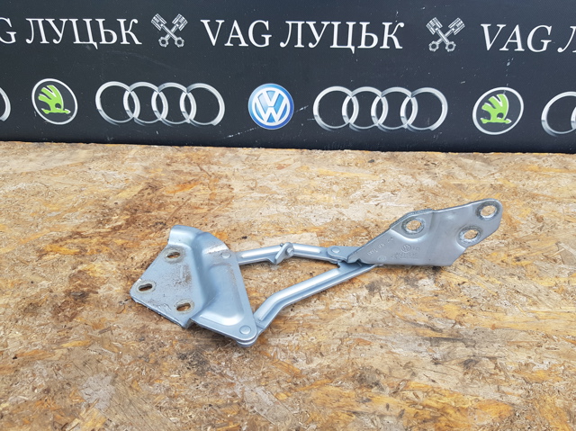 7L6823301 VAG Петля капота левая купить в Тернополь