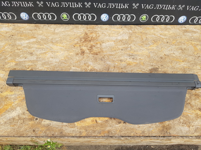 Каркасная шторка багажного отсека 7L6867773K86G VAG