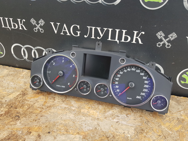 7L6920881A VAG Панель приборов купить в Ужгород