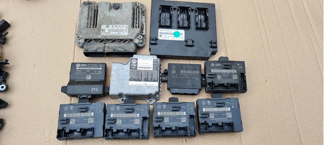 Блок комфорта передней двери 7N0959792A VAG