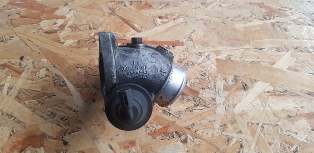 Дроссельная заслонка 8D0145950D VAG