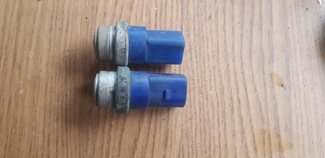 Термовыключатель вентилятора радиатора Audi A8 D3