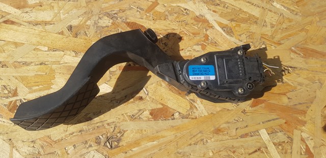 Педали газа 8D1723523G VAG