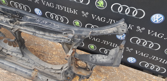 8E0805594G VAG Рамка радиатора купить в Ровно