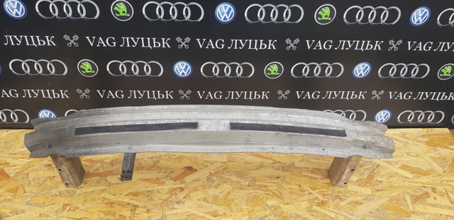 Шина бампера заднего 8E0807313L VAG