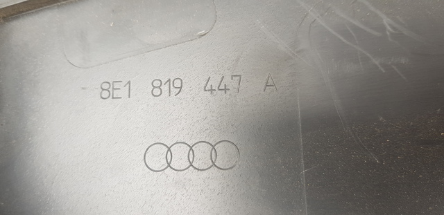8E1819447A Водосток лобового стекла, жабо купить Павлоград
