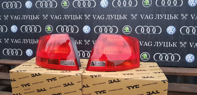 VAG 8E9945096C Фонарь задний правый внешний в наличии Ровно