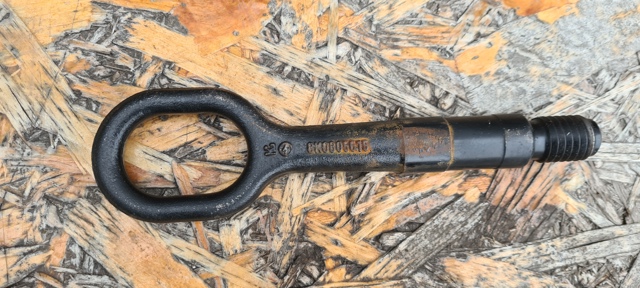 Крюк буксирный передний Volkswagen Passat B8