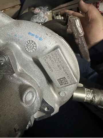 Турбонагнетатель 11658469098 BMW