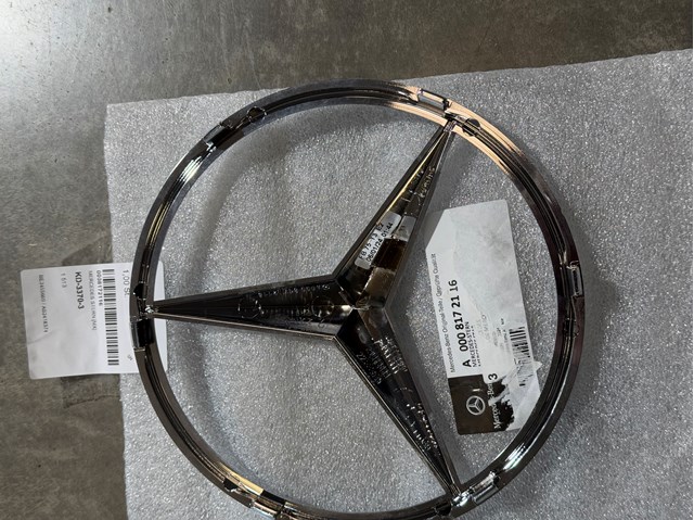 MERCEDES A000817211664 Эмблема решетки радиатора в наличии Киев