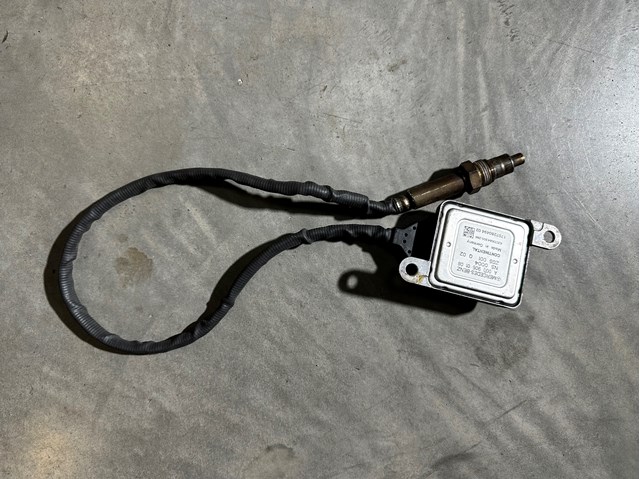Датчик оксидов азота NOX, задний A0009050108 MERCEDES