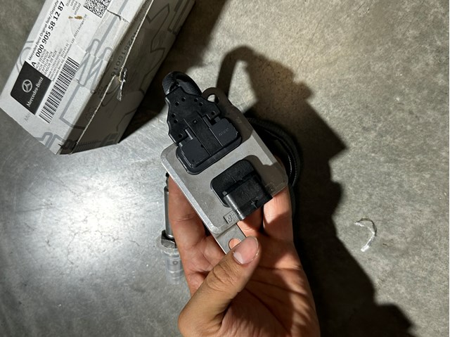 MERCEDES A000905581287 в наличии Ирпень