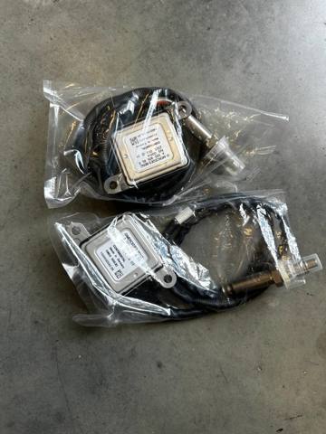Датчик оксидов азота NOX A0009058611 MERCEDES