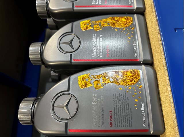 Масло автоматической коробки передач A000989690511 MERCEDES
