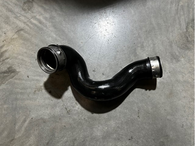 A2035282182 MERCEDES Патрубок интеркулера купить в Львов