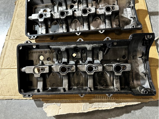 MERCEDES A6110161305 Клапанная крышка в наличии Запорожье