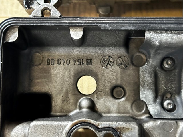 A6110161305 MERCEDES Клапанная крышка купить в Житомир