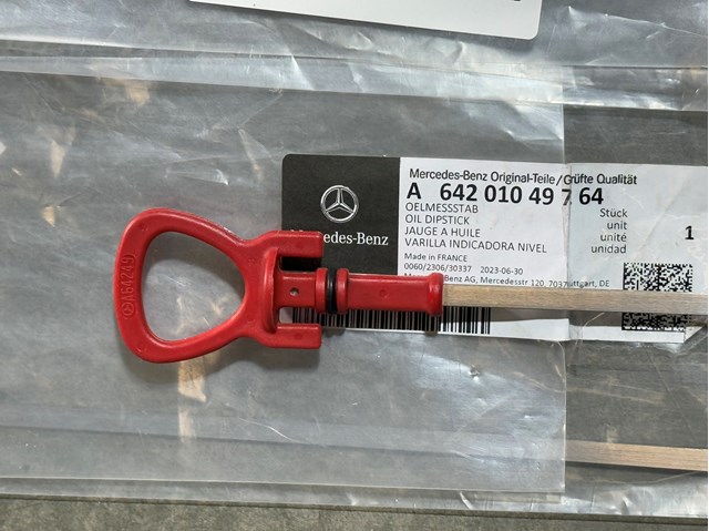 MERCEDES A642010497264 Щуп (индикатор) уровня масла в двигателе в наличии Киев