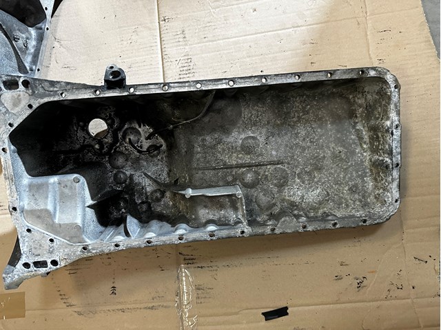 Поддон картера двигателя A6470140302 MERCEDES