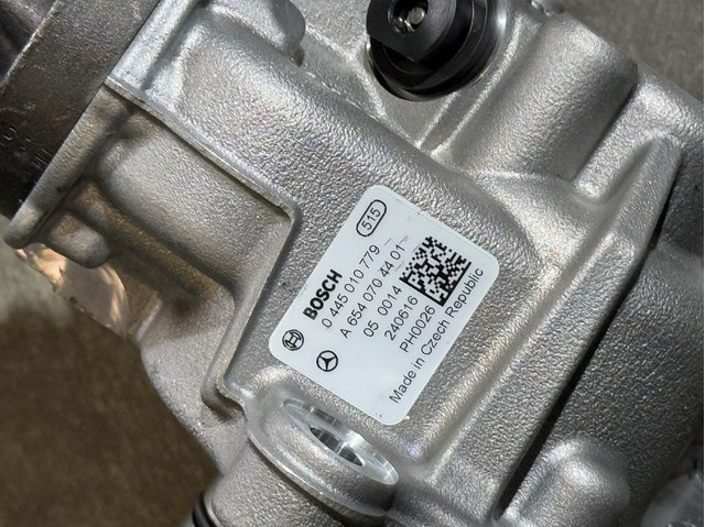 A6540704401 MERCEDES Насос топливный высокого давления (ТНВД) купить в Львов