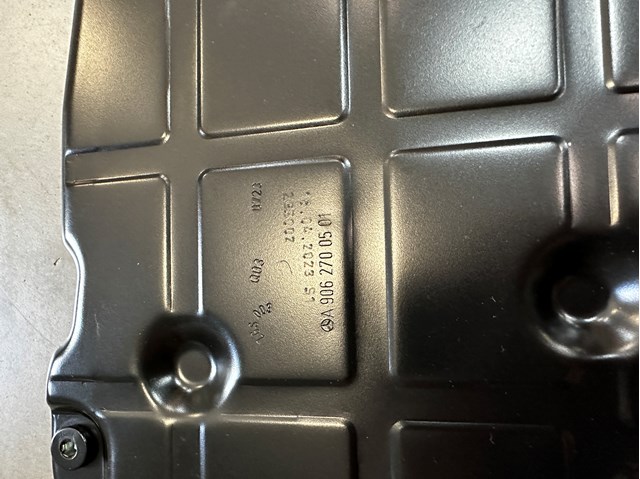 MERCEDES A9062700501 Поддон АКПП в наличии Сумы