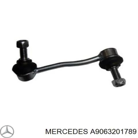 Линк стабилизатора, переднего, левый A9063201789 MERCEDES