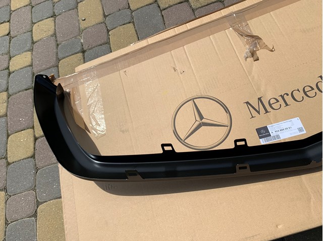 A9068880051 MERCEDES Накладка решетки радиатора нижняя купить в Запорожье