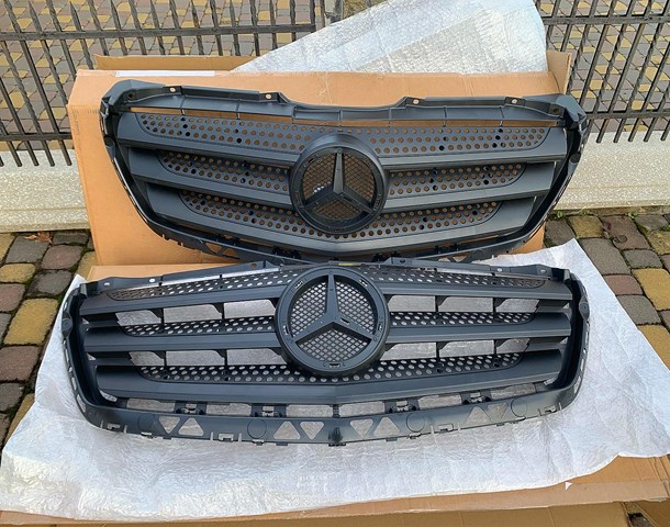 A90688805239B51 MERCEDES Решетка радиатора купить в Каменское