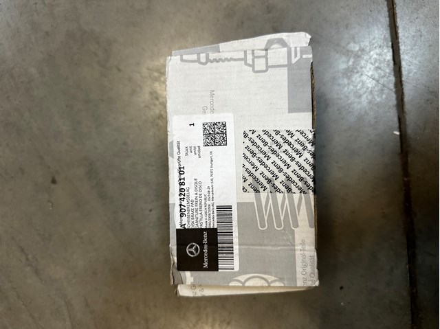 MERCEDES A9074208101 Колодки тормозные передние дисковые в наличии Львов