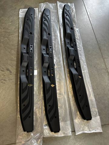 Облицовка задней панели багажника A9106862600 MERCEDES