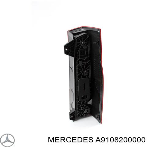 Задняя левая фара A9108200000 MERCEDES