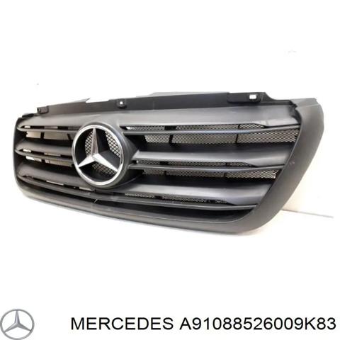 Облицовка радиатора A91088526009K83 MERCEDES