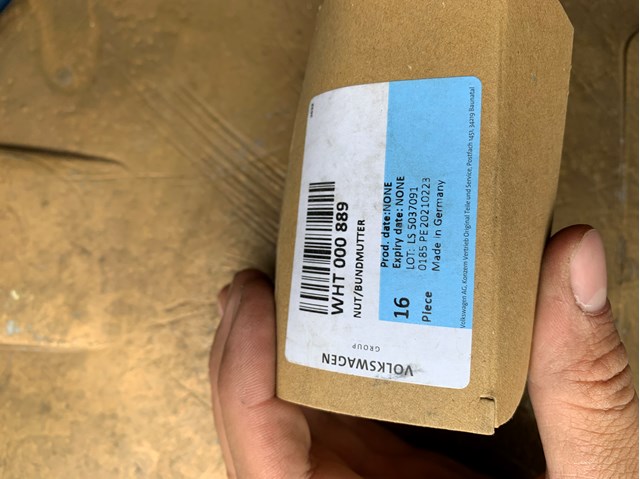 VAG WHT000889 Гайка колесная в наличии Полтава