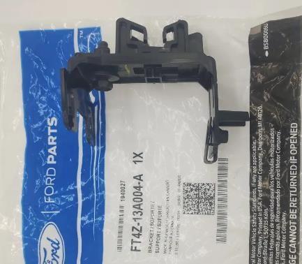 FT4Z13A004A FORD Кронштейн (адаптер) крепления фары передней купить в Харьков