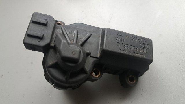 BOSCH 0132008600 Регулятор дроссельной заслонки в наличии Хмельницкий