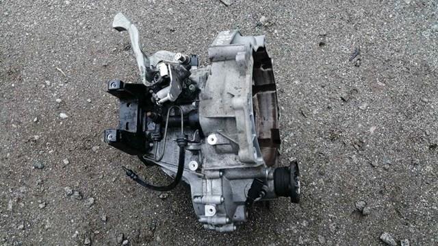 VAG 02T300052QX КПП в наличии Черкассы