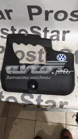 06A103925DE VAG Крышка двигателя купить в Черновцы