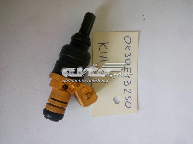 HYUNDAI 0K30E13250 Топливные форсунки в наличии Николаев