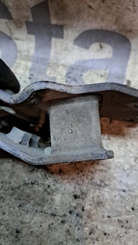 TOYOTA 1237150210 Подушка коробки передач в наличии Львов